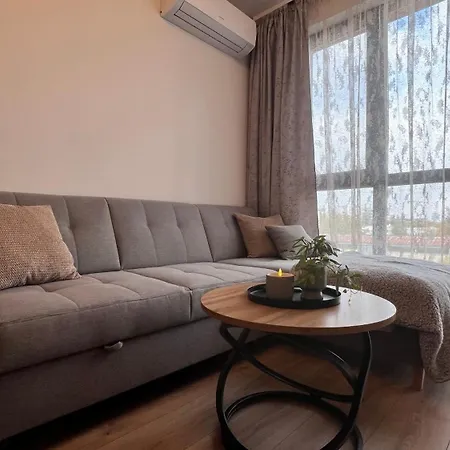 Rumy Apartment - 1 Bedroom - Private Parking Spot, Fast Wi-Fi And Coffee-Tea Corner Apartman *