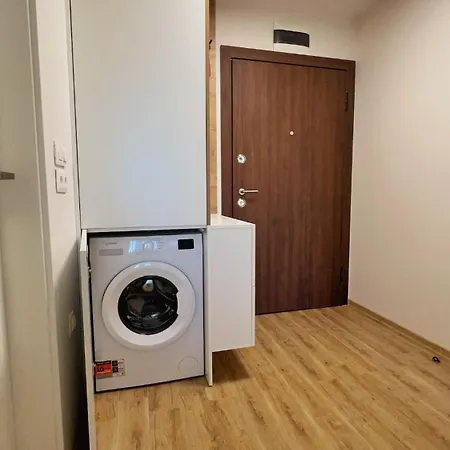 Rumy Apartment - 1 Bedroom - Private Parking Spot, Fast Wi-Fi And Coffee-Tea Corner