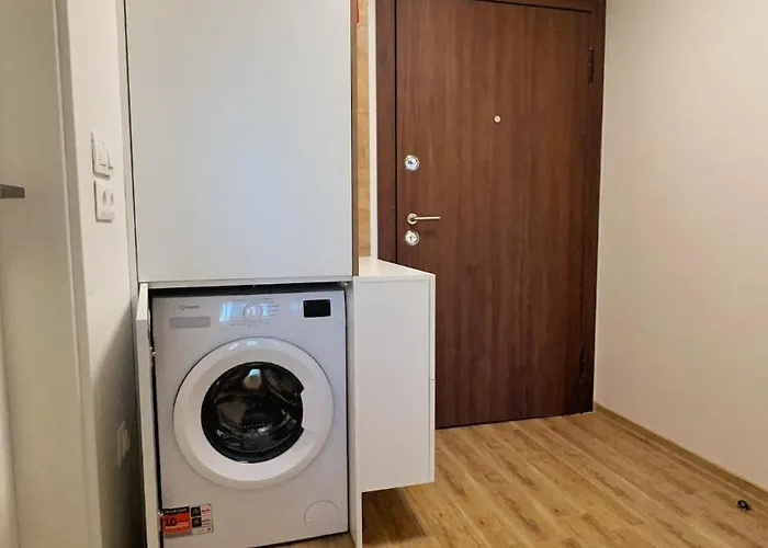 Rumy With Parking Space